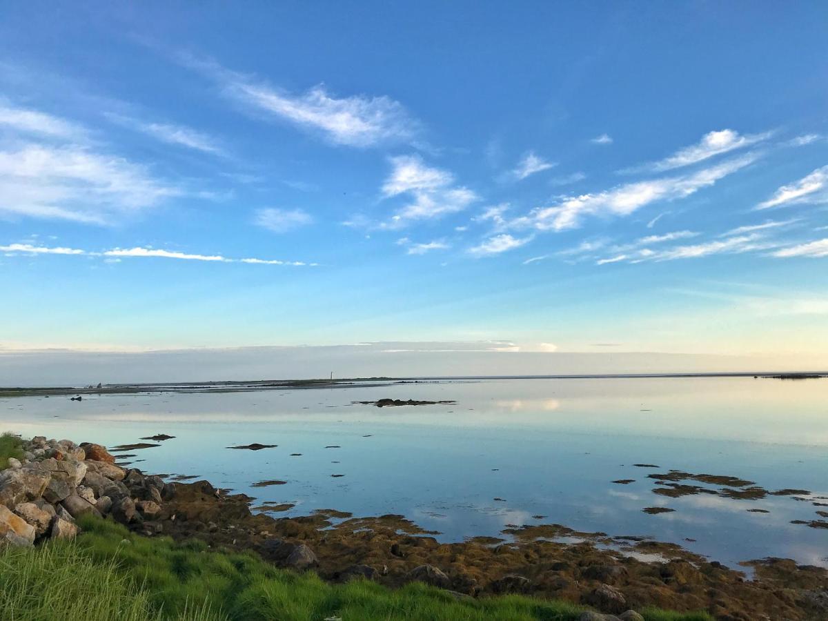 The East Wind Guesthouse Clark's Harbour Esterno foto
